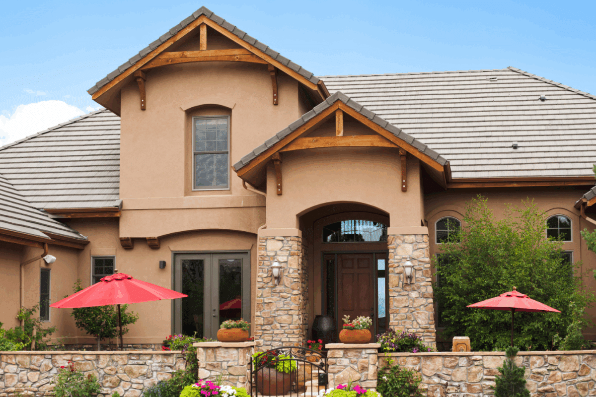 Curbside appeal of a house in Colorado